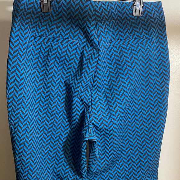 Eva Mendes for New York & Company Blue Patterned Pants - Picture 3 of 5